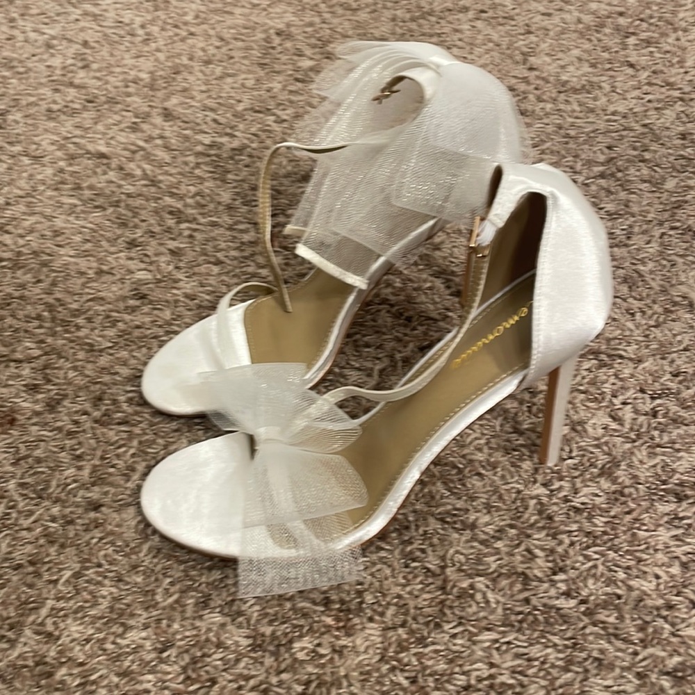 White Bow Heels